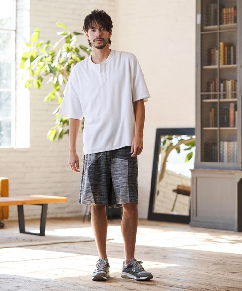 CAMBIO(カンビオ)の「mlt5580- Honeycomb Waffle Henley Neck Tee ヘンリーネックTシャツ(S64126cmb)(Tシャツ/カットソー・メンズ・ホワイト/ブラック/チャコールグレー・S/M/L)」の8枚目の写真