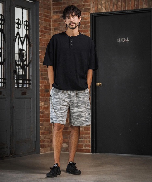 CAMBIO(カンビオ)の「mlt5580- Honeycomb Waffle Henley Neck Tee ヘンリーネックTシャツ(S64126cmb)(Tシャツ/カットソー・メンズ・ホワイト/ブラック/チャコールグレー・S/M/L)」の13枚目の写真