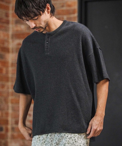 CAMBIO(カンビオ)の「mlt5580- Honeycomb Waffle Henley Neck Tee ヘンリーネックTシャツ(S64126cmb)(Tシャツ/カットソー・メンズ・ホワイト/ブラック/チャコールグレー・S/M/L)」の16枚目の写真