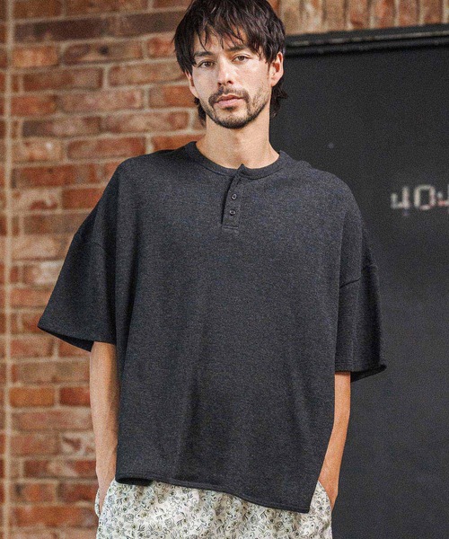 CAMBIO(カンビオ)の「mlt5580- Honeycomb Waffle Henley Neck Tee ヘンリーネックTシャツ(S64126cmb)(Tシャツ/カットソー・メンズ・ホワイト/ブラック/チャコールグレー・S/M/L)」の18枚目の写真