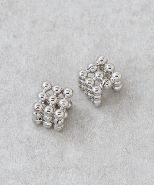 LIVETART（リヴェタート）の「キューブピアス（リング・レディース・シルバー・FREE）」の4枚目の写真