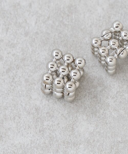 LIVETART（リヴェタート）の「キューブピアス（リング・レディース・シルバー・FREE）」の5枚目の写真