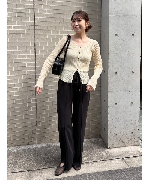 titivate(ティティベイト)の「リラックスセンターシームストレートパンツ(その他パンツ・レディース・ダークブラウン/ベージュ/ブラック・L/M/S/SP)」の4枚目の写真