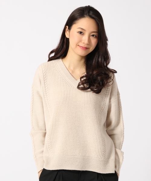 GLOBAL WORK（グローバルワーク）の「7ゲージイタリアVネックプルオーバー長袖/709787（ニット/セーター・レディース・ダークグレー/ネイビー/ベージュ/ライトブルー/ホワイト系その他・MEDIUM/SMALL/LARGE）」の2枚目の写真