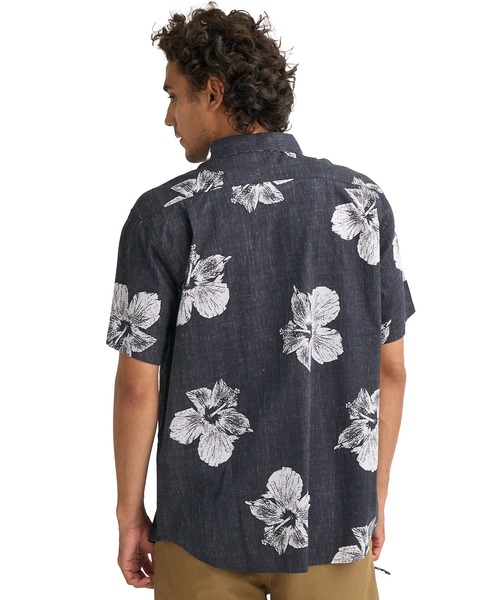 BILLABONG(ビラボン)の「BILLABONG/ビラボン 半袖 シャツ 花柄 BG011128(シャツ/ブラウス・メンズ・ブラック×ホワイト・L/M)」の3枚目の写真