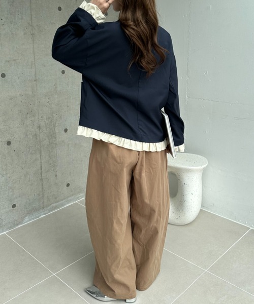 umune(ウムネ)の「テーラードジャケット ダブルボタン フリル 取り外し可能 アウター 軽アウター 羽織り 通勤 オフィス カジュアル 秋冬(テーラードジャケット・レディース・ベージュ/ネイビー/ブラウン・FREE)」の9枚目の写真
