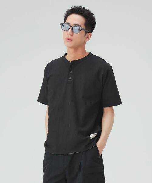 BEAMS HEART（ビームスハート）の「クイックドライ ワッフル ヘンリーネック カットソー（吸水速乾）（Tシャツ/カットソー・メンズ・ブラック/ホワイト・S/M/L/XL）」の12枚目の写真
