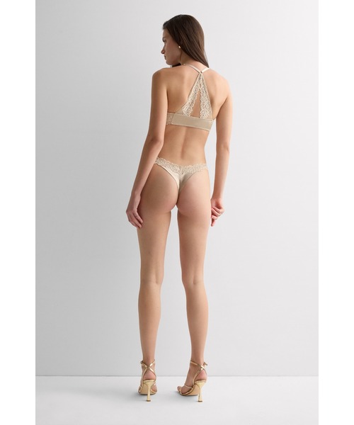 Intimissimi(インティミッシミ)の「Silky Flowers シルク&レース エイティーズスタイル ブラジリアンショーツ【リミテッドエディション】(ショーツ・レディース・ベージュ/ライトブルー・L/M/S)」の14枚目の写真
