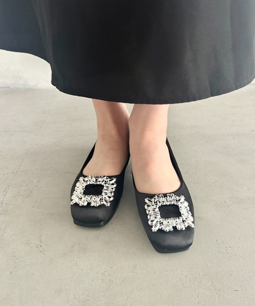 MYMOOD.(マイムード)の「ビジュースクエアトゥパンプス ローヒールパンプス 軽量 セカンドシューズにおすすめ 結婚式 オケージョン パーティー お呼ばれ(バレエシューズ・レディース・ブラック/アイボリー・23.5cm/24.5cm)」の15枚目の写真