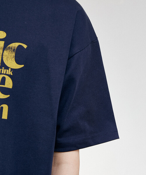 PUBLUX（パブリュクス）の「PUBLUX/パブリュクス ＜機能性素材＞LOVE POP STUDIO　ICE CREAM SHOP ロゴ Tシャツ　限定展開（Tシャツ/カットソー・メンズ・ピンク/ホワイト/ネイビー・L/M/S）」の7枚目の写真