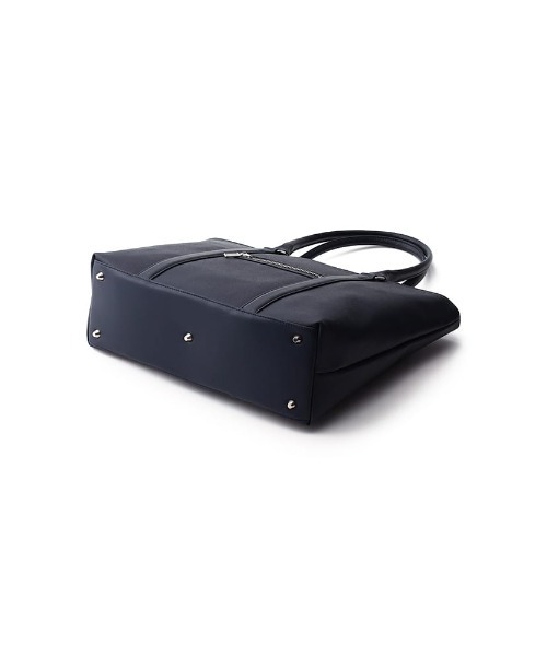 Perfect Suit FActory（パーフェクトスーツファクトリー）の「前ポケット　ビジネストートバッグ　ブラック/ネイビー（ビジネスバッグ・メンズ・ブラック・FREE）」の11枚目の写真