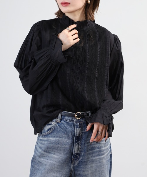OMNES(オムネス)の「コットンボイル フロントレース 袖ボリュームプルオーバー 長袖(シャツ/ブラウス・レディース・ブラック/ブルー・FREE)」の4枚目の写真