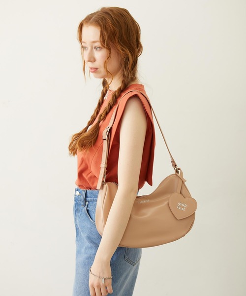 MILKFED.(ミルクフェド)の「HEART MIRROR SHOULDER BAG(ショルダーバッグ・レディース・ベージュ/オフホワイト/ブラック・ONE SIZE)」の14枚目の写真