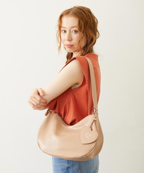 MILKFED.(ミルクフェド)の「HEART MIRROR SHOULDER BAG(ショルダーバッグ・レディース・ベージュ/オフホワイト/ブラック・ONE SIZE)」の16枚目の写真