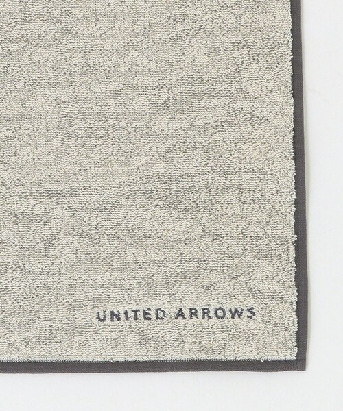 UNITED ARROWS(ユナイテッドアローズ)の「パイル ハンカチ(バンダナ/スカーフ・メンズ・ライトグレー/ブラック/オレンジ/ネイビー・FREE)」の13枚目の写真