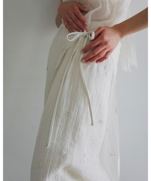 anuke（アンヌーク）の「Embroidery Sleeveless Onepiece（ワンピース・レディース・ブラック/アイボリー・38inch/36inch）」の9枚目の写真