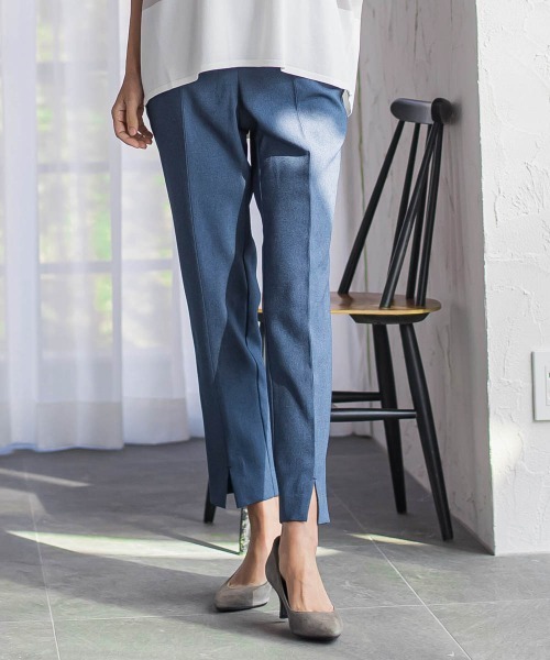 la.f…（ラエフ）の「【WEB限定】“美脚デニム見え”裾スリットテーパードパンツ（その他パンツ・レディース・ダークネイビー/ブラック・7号/9号）」の2枚目の写真