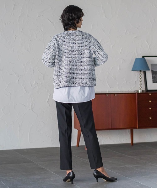 la.f…（ラエフ）の「【WEB限定】“美脚デニム見え”裾スリットテーパードパンツ（その他パンツ・レディース・ダークネイビー/ブラック・7号/9号）」の21枚目の写真