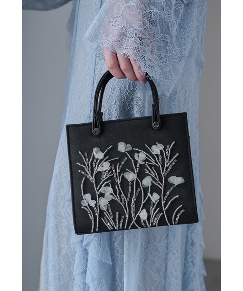 niana(ニアナ)の「ボタニカル刺繍ラメハンドバッグ パーティーバッグ ミニ ショルダー 結婚式 二次会 成人式 同窓会 お呼ばれ フォーマル オケージョン(ハンドバッグ・レディース・ブラック/シルバー/ベージュ・FREE)」の6枚目の写真
