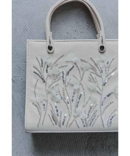 niana(ニアナ)の「ボタニカル刺繍ラメハンドバッグ パーティーバッグ ミニ ショルダー 結婚式 二次会 成人式 同窓会 お呼ばれ フォーマル オケージョン(ハンドバッグ・レディース・ブラック/シルバー/ベージュ・FREE)」の11枚目の写真