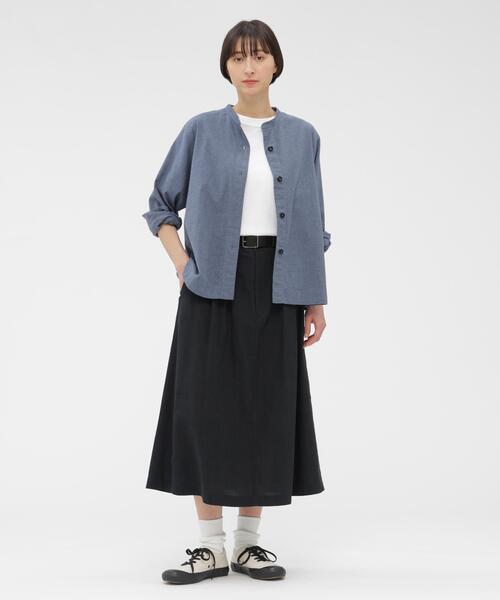 MHL.(エムエイチエル)の「FADED LINEN COTTON PLAINWEAVE(スカート・レディース・グレー/ブラック・2/1/0/3)」の2枚目の写真
