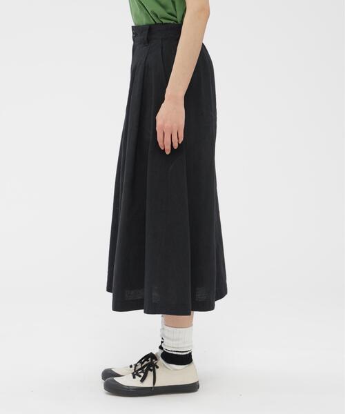 MHL.(エムエイチエル)の「FADED LINEN COTTON PLAINWEAVE(スカート・レディース・グレー/ブラック・2/1/0/3)」の6枚目の写真