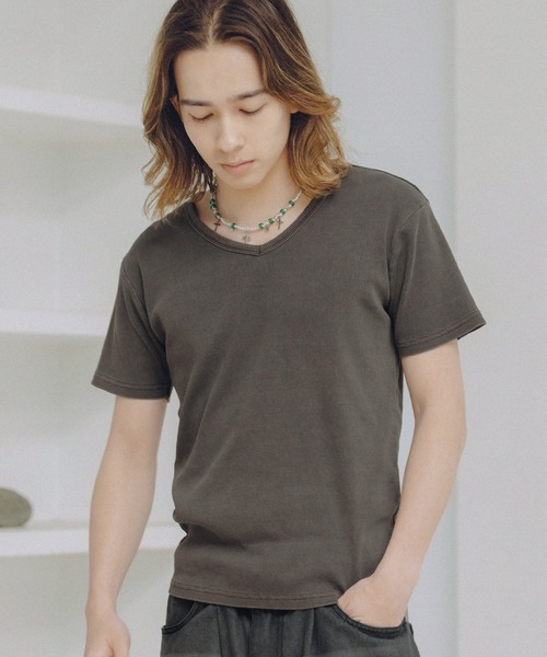 MSG(エムエスジー)の「Buyer's Select/ ピグメント加工テレコジャストフィットVネックT(Tシャツ/カットソー・メンズ・チャコール/ブラウン・L/M/S)」の1枚目の写真