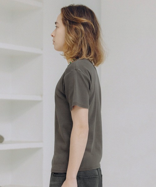 MSG(エムエスジー)の「Buyer's Select/ ピグメント加工テレコジャストフィットVネックT(Tシャツ/カットソー・メンズ・チャコール/ブラウン・L/M/S)」の20枚目の写真