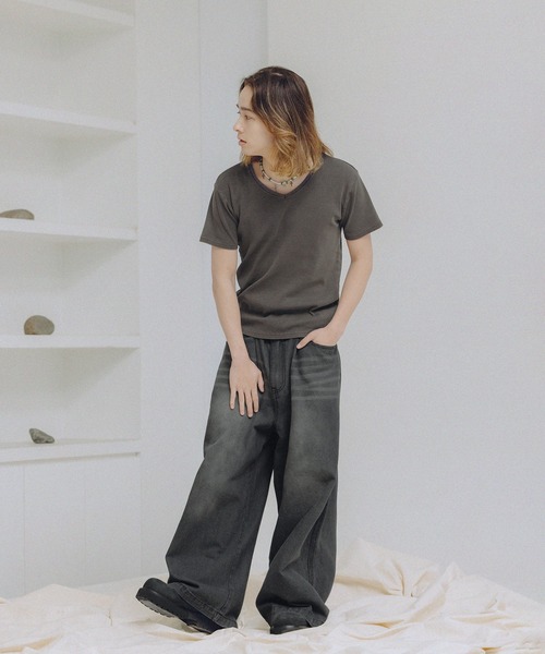 MSG(エムエスジー)の「Buyer's Select/ ピグメント加工テレコジャストフィットVネックT(Tシャツ/カットソー・メンズ・チャコール/ブラウン・L/M/S)」の17枚目の写真