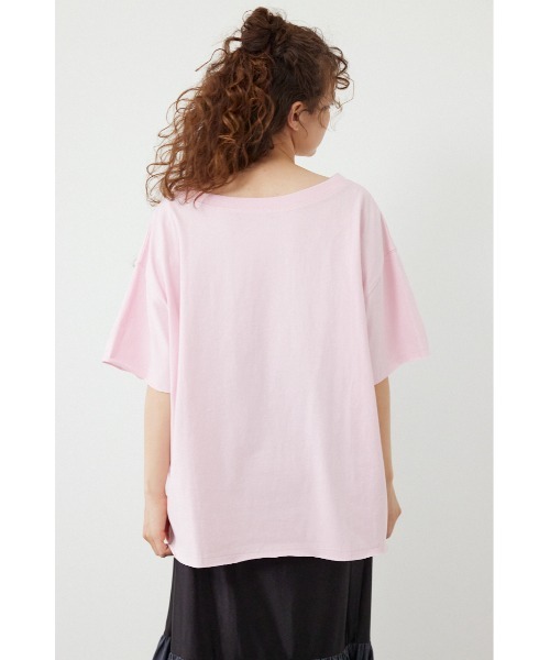 RODEO CROWNS WIDE BOWL(ロデオクラウンズワイドボウル)の「ピグメントルーズオフショルTシャツ(Tシャツ/カットソー・レディース・ブラウン/オフホワイト/チャコールグレー/ライトピンク・FREE)」の7枚目の写真