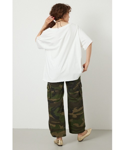 RODEO CROWNS WIDE BOWL(ロデオクラウンズワイドボウル)の「ピグメントルーズオフショルTシャツ(Tシャツ/カットソー・レディース・ブラウン/オフホワイト/チャコールグレー/ライトピンク・FREE)」の14枚目の写真