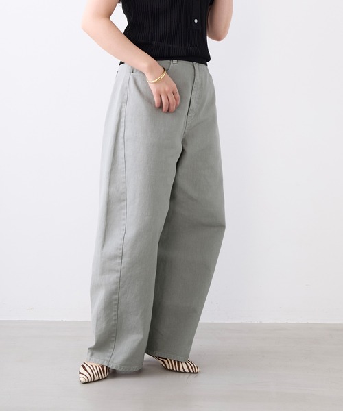 MICA&DEAL(マイカ&ディール)の「ツイストカラーデニムコクーンパンツ〈2サイズ展開〉(デニムパンツ・レディース・ベージュ/グレー/ライトピンク・38/36)」の17枚目の写真