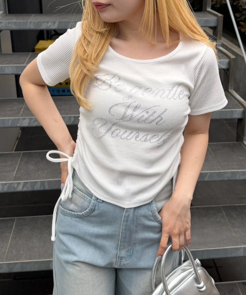 Another Branch olive des olive(アナザーブランチオリーブデオリーブ)の「アソートラインストーンロゴ脇ギャザーTシャツ(Tシャツ/カットソー・レディース・ホワイト系その他/ブラック/オフホワイト/チャコールグレー・FREE)」の14枚目の写真