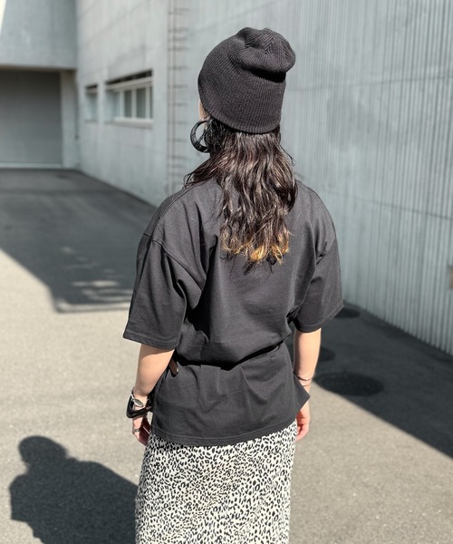 SIDEWAY STANCE（サイドウェイスタンス）の「【IMOKO】フォトプリント 半袖Tシャツ（Tシャツ/カットソー・レディース・ホワイト系2/ブラック/ブラック系2/ホワイト系1/ホワイト系/ブラック系/ブラック系1/ホワイト・LARGE/SMALL/MEDIUM）」の12枚目の写真