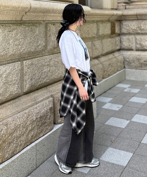 SIDEWAY STANCE（サイドウェイスタンス）の「【IMOKO】フォトプリント 半袖Tシャツ（Tシャツ/カットソー・レディース・ホワイト系2/ブラック/ブラック系2/ホワイト系1/ホワイト系/ブラック系/ブラック系1/ホワイト・LARGE/SMALL/MEDIUM）」の17枚目の写真