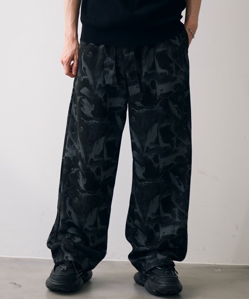 Shoowtime(ショウタイム)の「Abstract sweat pants / アブストラクトスウェットパンツ(スウェットパンツ・メンズ・グレー/ブラック・MEDIUM/LARGE/X-LARGE)」の1枚目の写真