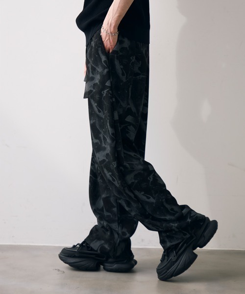 Shoowtime(ショウタイム)の「Abstract sweat pants / アブストラクトスウェットパンツ(スウェットパンツ・メンズ・グレー/ブラック・MEDIUM/LARGE/X-LARGE)」の6枚目の写真