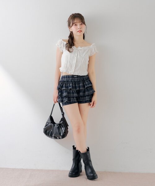 Chico(チコ)の「レイヤードティアードショートパンツ(その他パンツ・レディース・ベージュ系その他2/ブルー系その他2/ホワイト・FREE)」の5枚目の写真