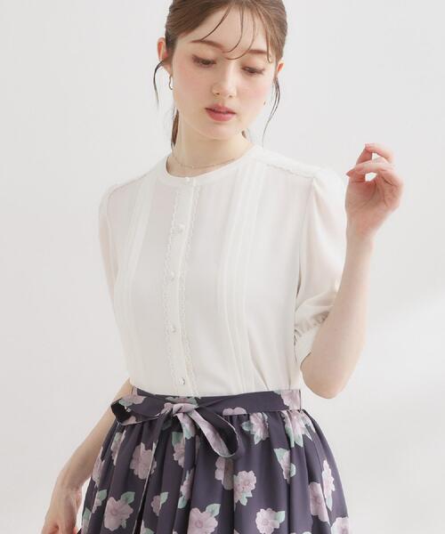 couture brooch(クチュールブローチ)の「【洗える】ピンタック ブラウス(シャツ/ブラウス・レディース・ベビーピンク/オフホワイト/ネイビー・42/40/38/36)」の10枚目の写真