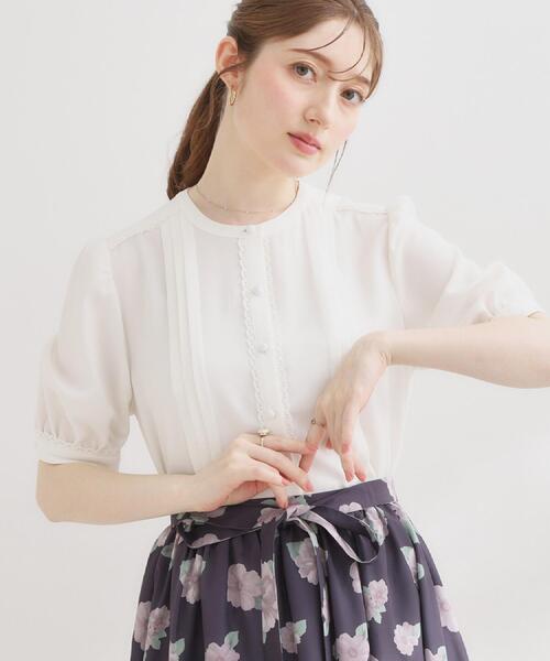 couture brooch(クチュールブローチ)の「【洗える】ピンタック ブラウス(シャツ/ブラウス・レディース・ベビーピンク/オフホワイト/ネイビー・42/40/38/36)」の11枚目の写真