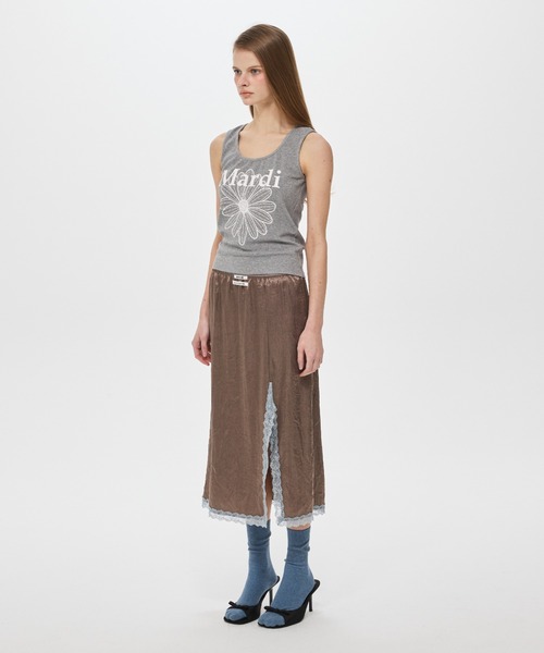 Mardi Mercredi(マルディメクルディ)の「TANK SCOOP NECK FLOWERMARDI / タンク スクープ ネック フラワーマルディ(タンクトップ・レディース・グレー×ホワイト/ブラック×ホワイト・FREE)」の6枚目の写真