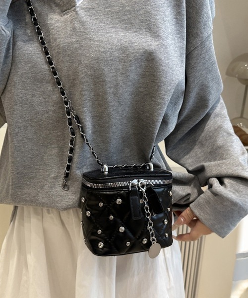 Miniministore(ミニミニストア)の「ミニバニティバッグスタッズチェーンバッグ(ショルダーバッグ・レディース・イエロー/ブラック/ラベンダー/オフホワイト・FREE)」の3枚目の写真