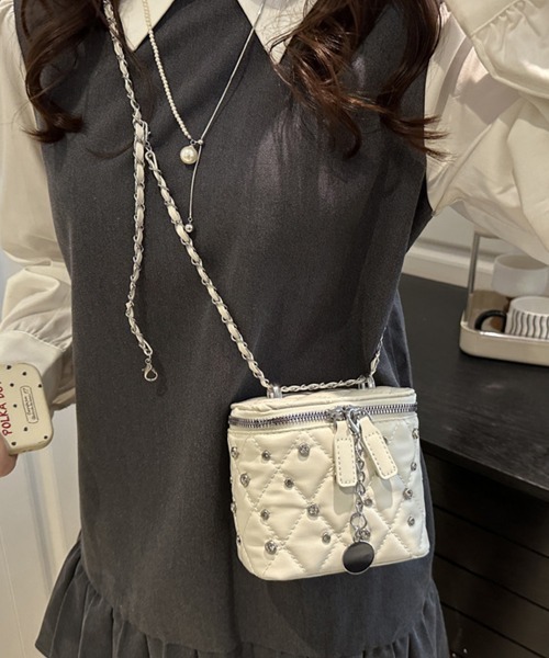 Miniministore(ミニミニストア)の「ミニバニティバッグスタッズチェーンバッグ(ショルダーバッグ・レディース・イエロー/ブラック/ラベンダー/オフホワイト・FREE)」の10枚目の写真