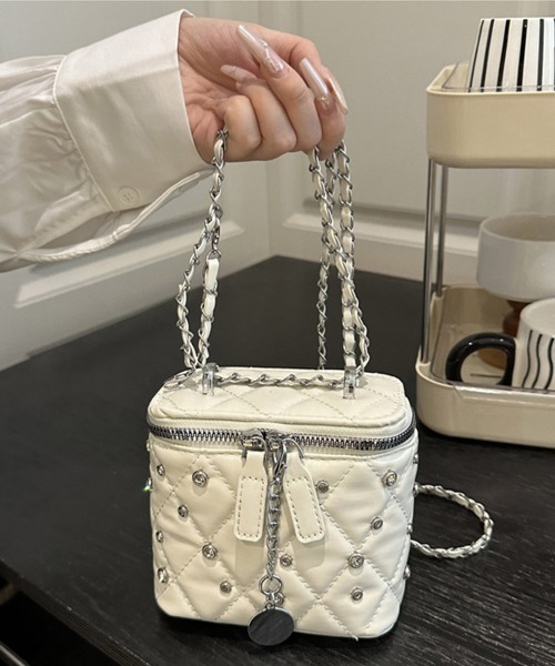 Miniministore(ミニミニストア)の「ミニバニティバッグスタッズチェーンバッグ(ショルダーバッグ・レディース・イエロー/ブラック/ラベンダー/オフホワイト・FREE)」の11枚目の写真