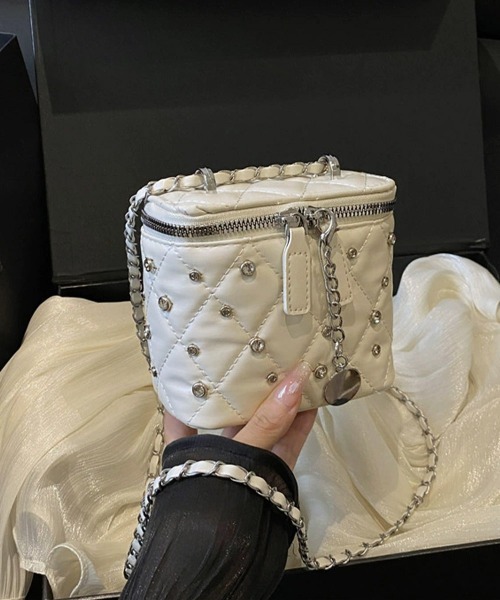 Miniministore(ミニミニストア)の「ミニバニティバッグスタッズチェーンバッグ(ショルダーバッグ・レディース・イエロー/ブラック/ラベンダー/オフホワイト・FREE)」の12枚目の写真