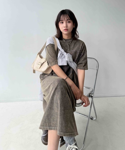 AS KNOW AS plus(アズノゥアズプラス)の「〇天竺とデニム切り替え半袖ワンピース(ワンピース・レディース・ブラック/グレー系/ブルー・FREE)」の6枚目の写真