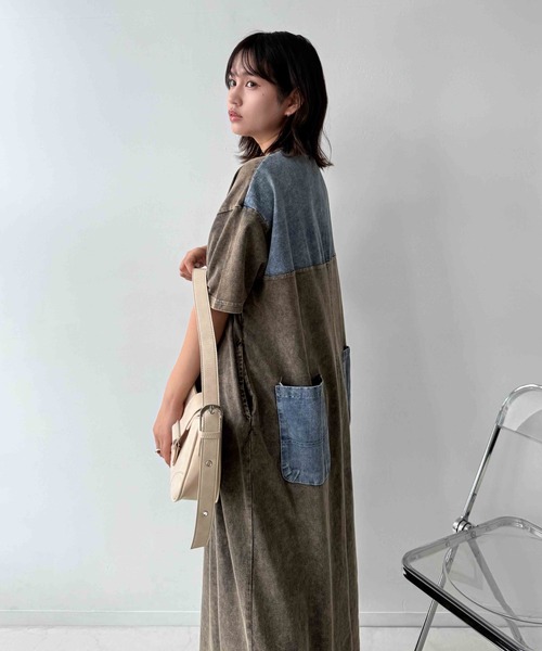 AS KNOW AS plus(アズノゥアズプラス)の「〇天竺とデニム切り替え半袖ワンピース(ワンピース・レディース・ブラック/グレー系/ブルー・FREE)」の8枚目の写真