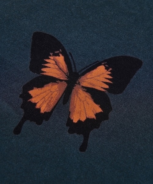 mando(マンド)の「mando / DADAIST BUTTERFLY SHIRTS《ESTNATION EXCLUSIVE》(シャツ/ブラウス・メンズ・ダークブラック/ライトホワイト・3/2)」の8枚目の写真