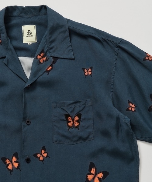 mando(マンド)の「mando / DADAIST BUTTERFLY SHIRTS《ESTNATION EXCLUSIVE》(シャツ/ブラウス・メンズ・ダークブラック/ライトホワイト・3/2)」の4枚目の写真