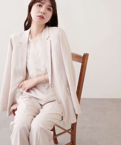 natural couture(ナチュラルクチュール)の「接触冷感マシンウォッシャブル防シワシングルテーラージャケット(テーラードジャケット・レディース・グレー/ライトベージュ/ネイビー・FREE)」の3枚目の写真